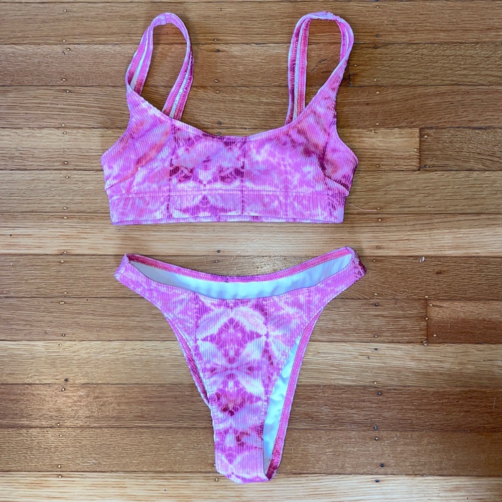 Pretty Little Thing pink tie dye high hip bikini